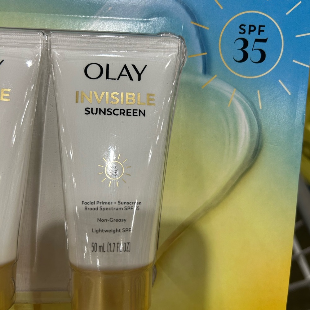 Olay Invisible Sunscreen SPF 35 - White 50ml sealed new exp02/2027